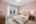 Blurred preview of media: 4vs-926--14