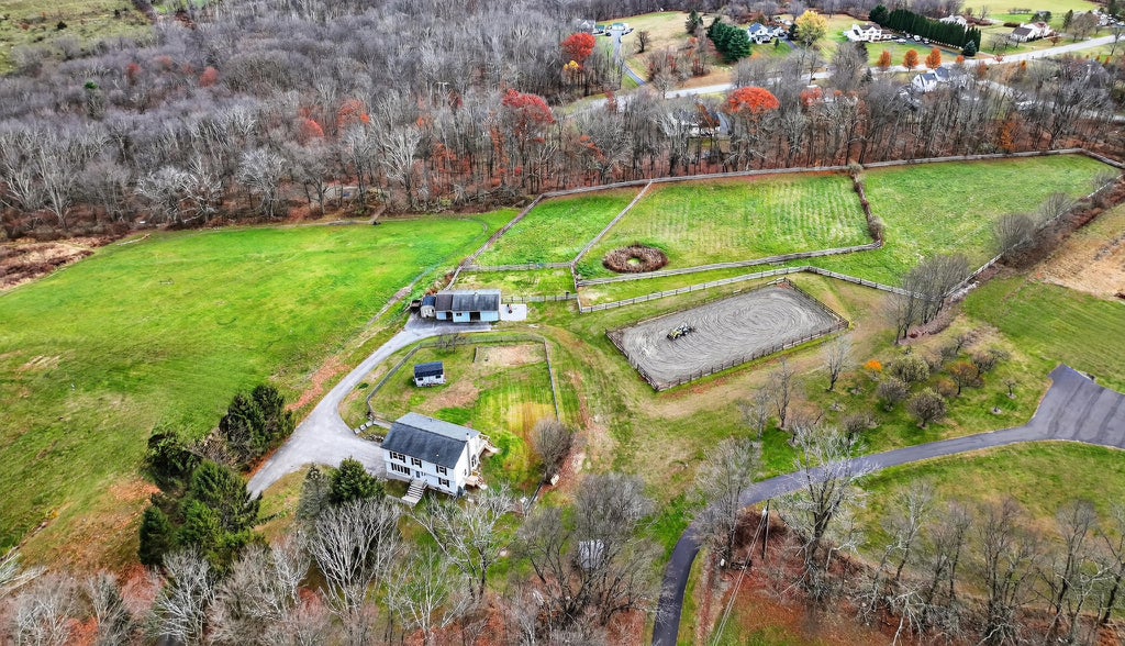 Jennifer Weekley 61 Coykendall Rd | Jennifer Weekley